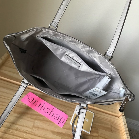 🌼Michael Kors Set - Picture 9 of 16